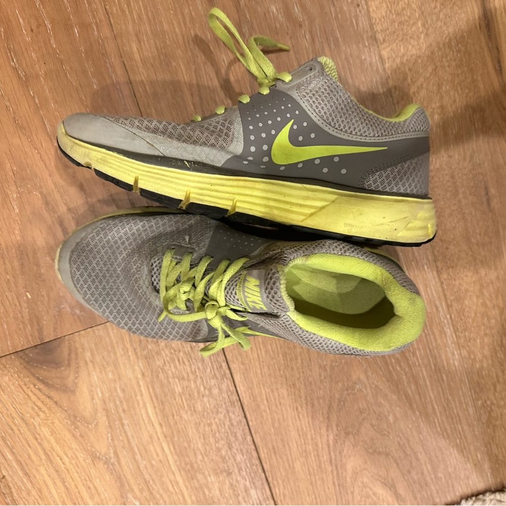Nike tennis shoes neon and gray